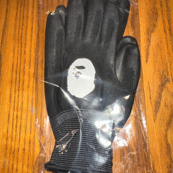 Bape | Accessories | Bape X Neighborhood Glove Set | Poshmark